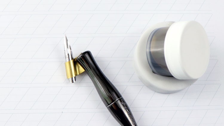 Modern Calligraphy: Pointed Pen Basics