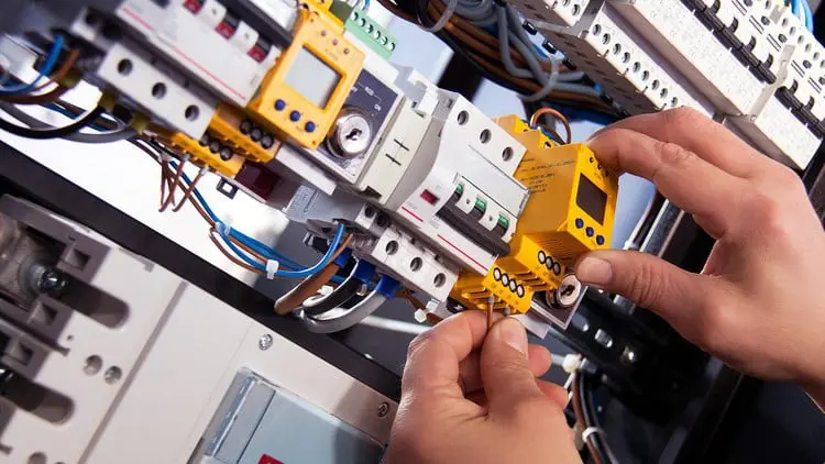 Crash course on Analog Electronic Circuit Design